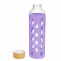trwała butelka szklana 550ml z antypoślizgową osłoną silikonową