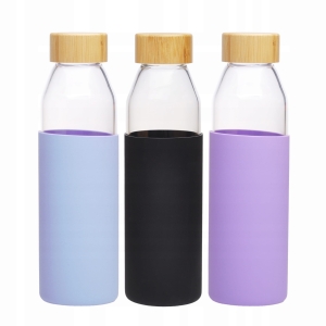 Butelka szklana podróżna w antypoślizgowym etui 500ml