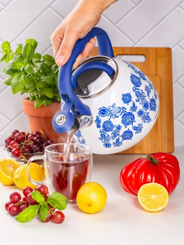 Czajnik 2,7 l Kamille z wzorem folk do gazu indukcji i ceramiki