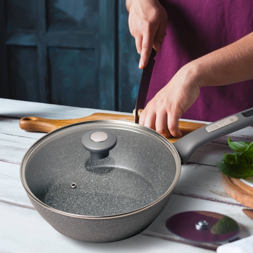Wok granitowy Kamille 24 cm z pokrywką patelnia do kuchni