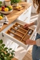 Organizer na sztućce Kamille z naturalnego bambusa do szuflady kuchennej